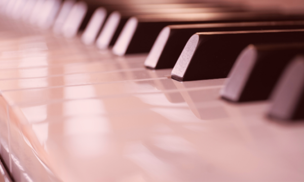 piano-keys-where-song-structures-are-played